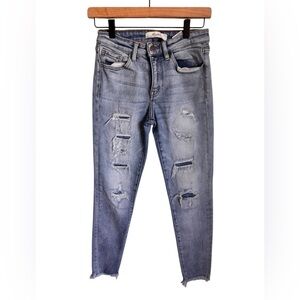 KanCan Signature Distressed Jeans